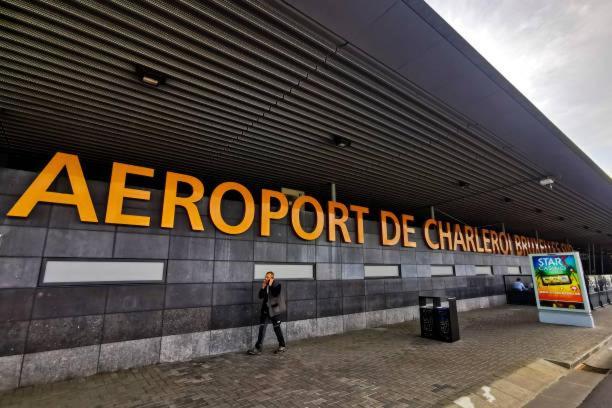 Apartmán Station 64 B2 Charleroi-Airport Exteriér fotografie